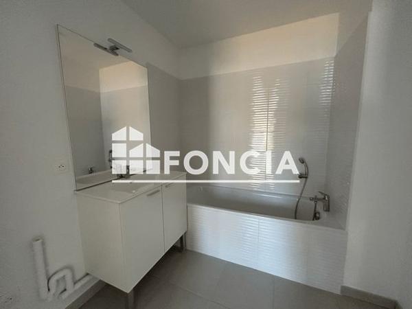 Location Appartement 2 pièces 41.97 m² - Résidence LES CHRYSALIDES Pont De Metz 80480