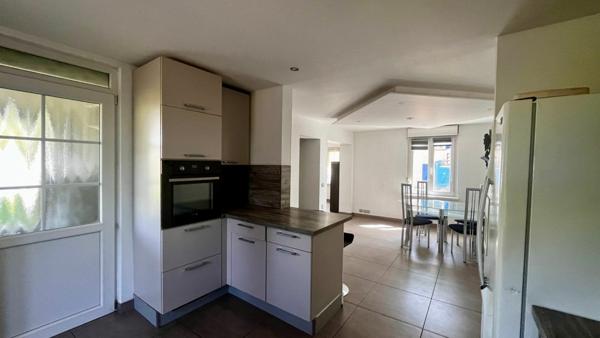 Appartement à vendre    3 pièces • 102,80 m2 Dettwiller