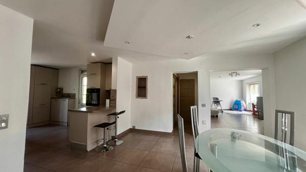 Appartement à vendre    3 pièces • 102,80 m2 Dettwiller