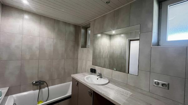 Appartement à vendre    3 pièces • 102,80 m2 Dettwiller