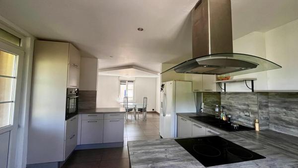 Appartement à vendre    3 pièces • 102,80 m2 Dettwiller