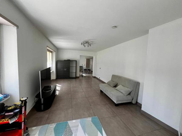 Appartement à vendre    3 pièces • 102,80 m2 Dettwiller