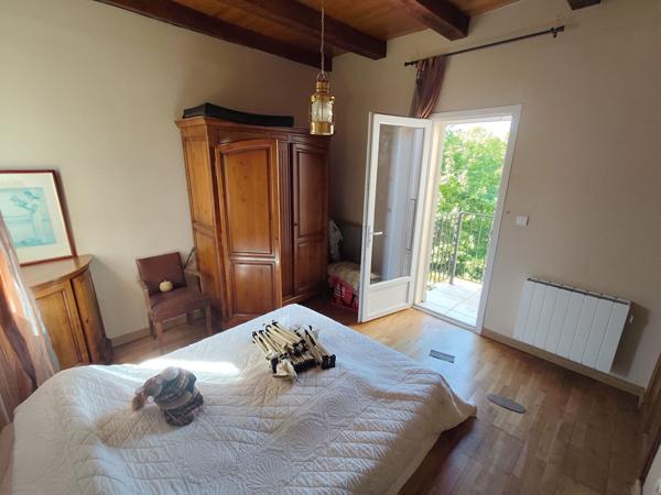 EXCLUSIVITÉ ? Une maison aux volumes exceptionnels, idéale pour accueillir tous vos projets de vie ! Coursac