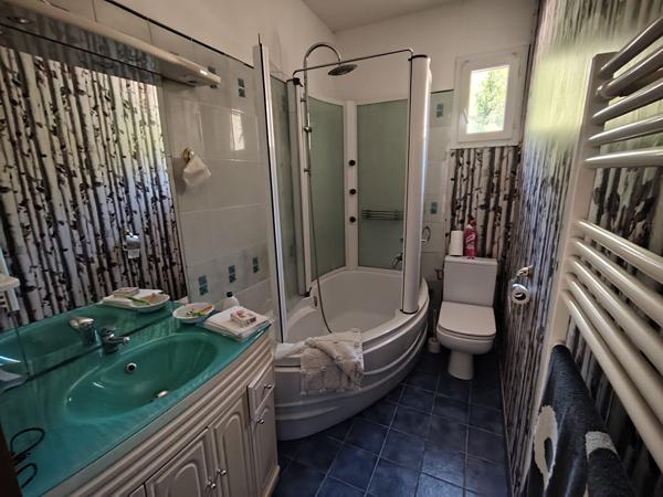 EXCLUSIVITÉ ? Une maison aux volumes exceptionnels, idéale pour accueillir tous vos projets de vie ! Coursac