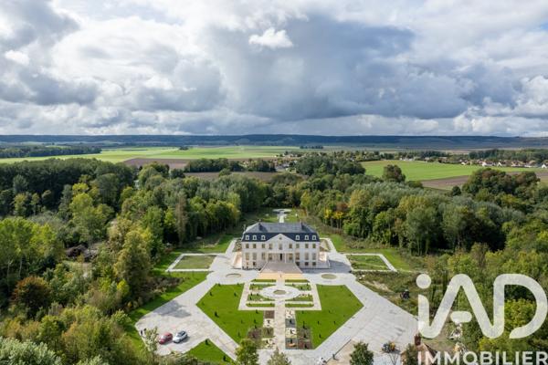 Maison à vendre 25 pièces 1 272 m² Saint-Pouange