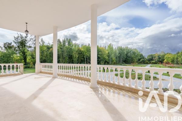 Maison à vendre 25 pièces 1 272 m² Saint-Pouange