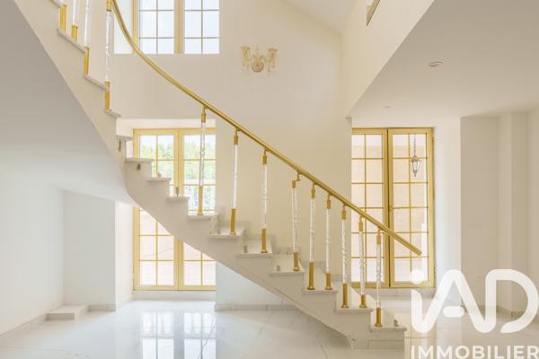 Maison à vendre 25 pièces 1 272 m² Saint-Pouange