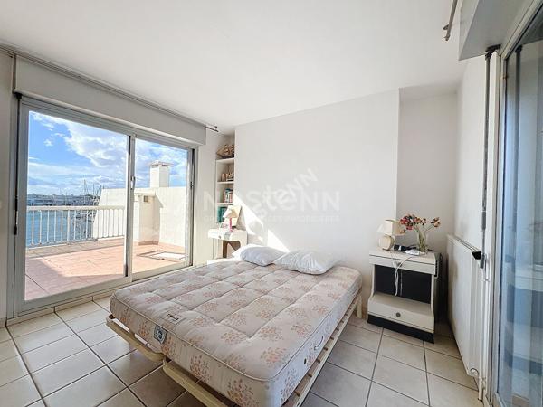 Port Camargue Marina de type P5  de 104m² environ en Triplex avec garage