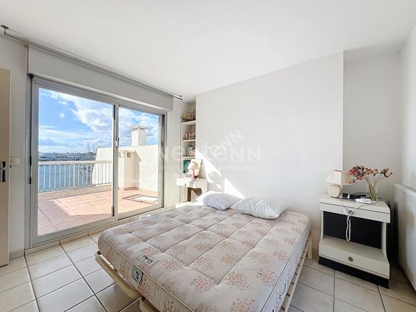 Port Camargue Marina de type P5  de 104m² environ en Triplex avec garage