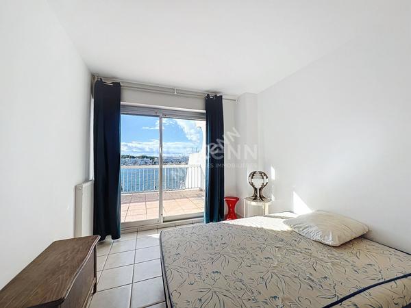 Port Camargue Marina de type P5  de 104m² environ en Triplex avec garage