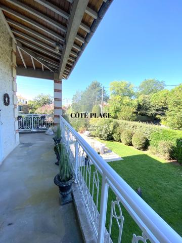 Royan (17200) PONTAILLAC - PIGEONNIER VILLA BELLE EPOQUE - 400 M PLAGE - 300 M COMMERCES - 6 PCS 4CHS AU PRIX DE 1 198 300 €