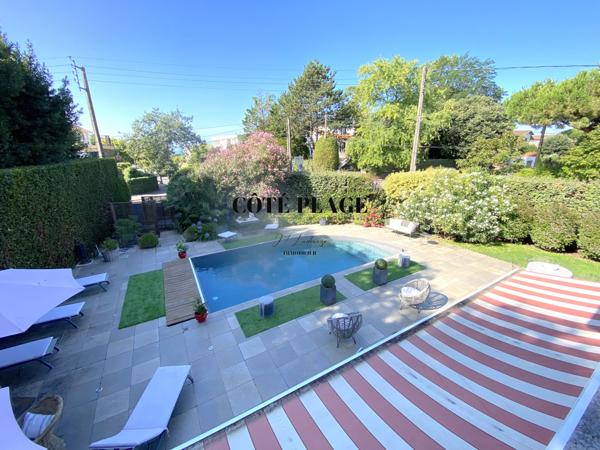 Royan (17200) PONTAILLAC - PIGEONNIER VILLA BELLE EPOQUE - 400 M PLAGE - 300 M COMMERCES - 6 PCS 4CHS AU PRIX DE 1 198 300 €