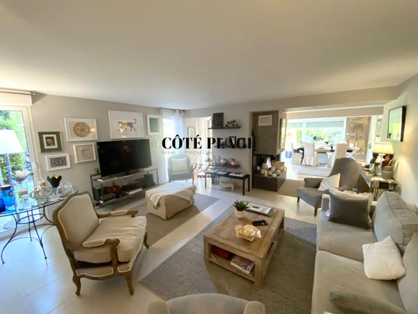 Royan (17200) PONTAILLAC - PIGEONNIER VILLA BELLE EPOQUE - 400 M PLAGE - 300 M COMMERCES - 6 PCS 4CHS AU PRIX DE 1 198 300 €