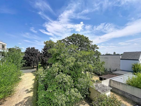 Appartement Chatou 3 pièce(s) 310 000 € **  - Référence  162044