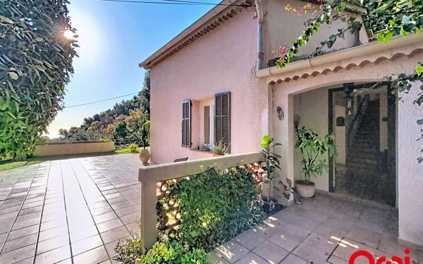 Maison à vendre    6 pièces • 155 m2 Roquebrune-Cap-Martin