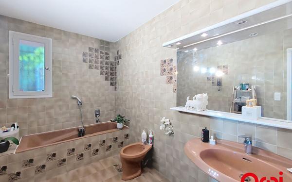 Maison à vendre    6 pièces • 155 m2 Roquebrune-Cap-Martin