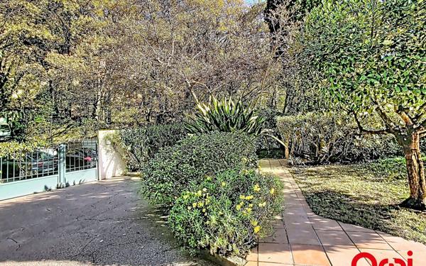 Maison à vendre    6 pièces • 155 m2 Roquebrune-Cap-Martin