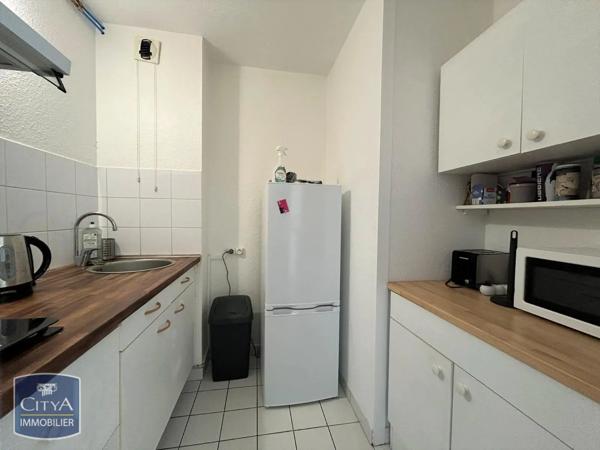 Appartement à louer 2 pièces 37.35m² Talence (33400)
