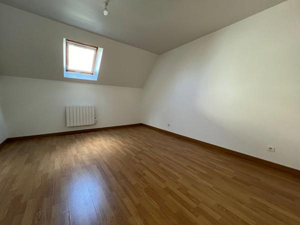 Angers - Pasteur - maison de 4 chambres -dont 1 de plain pied avec cour et stationnement