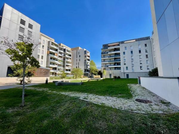 Vente Appartement 4 pièces 79 m2 à Échirolles