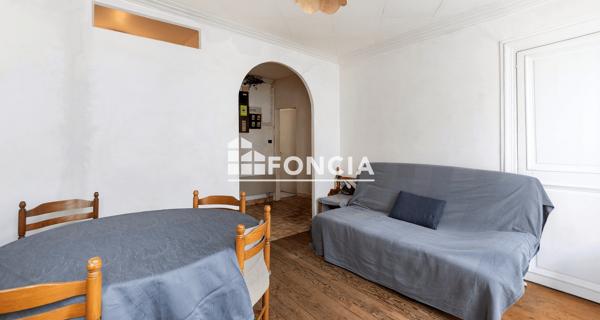 À vendre Appartement 3 pièces 53.79 m² - Paris 75010