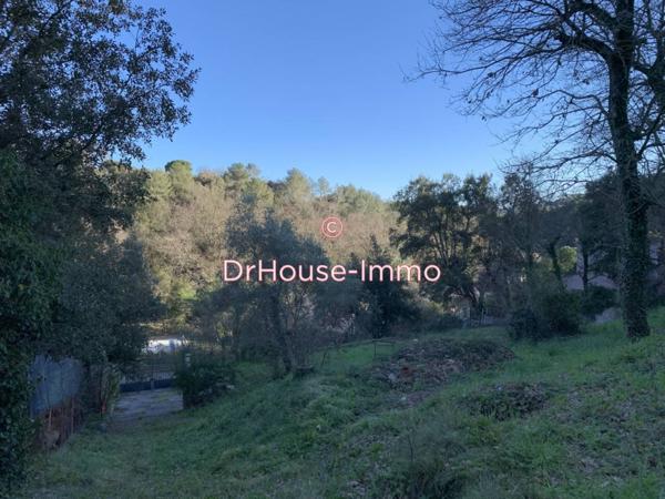 Terrain à vendre de 1 174 m²