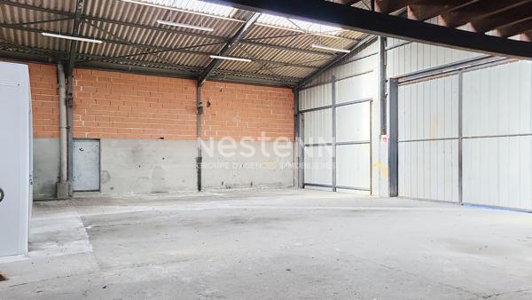 A LOUER Entrepôt / local industriel 256 m2 + rochelle de 55m²  L'Isle Jourdain (32600)