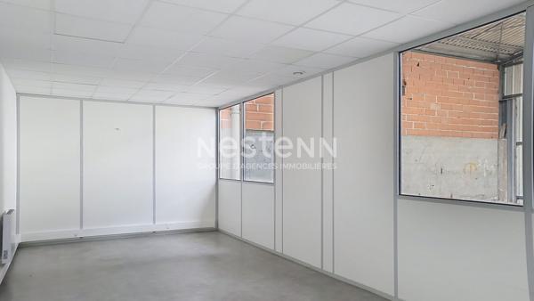 A LOUER Entrepôt / local industriel 256 m2 + rochelle de 55m²  L'Isle Jourdain (32600)