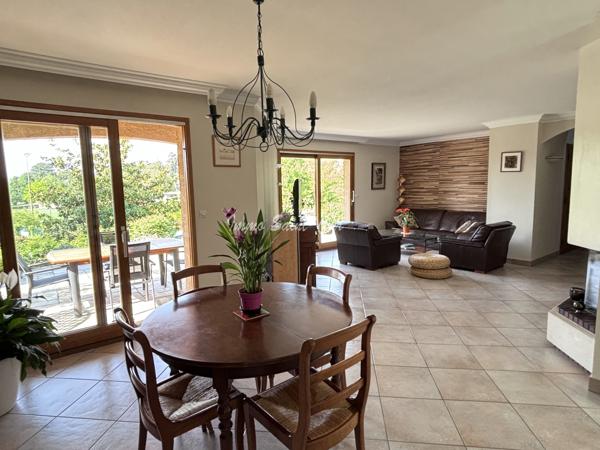 Maison 6 pièce(s) 5 chambre(s) 157 m²