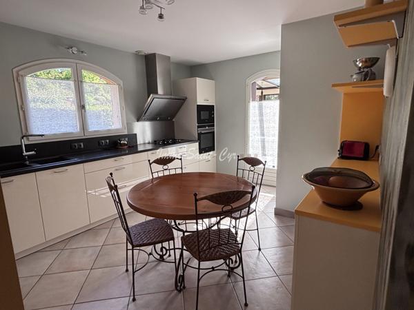 Maison 6 pièce(s) 5 chambre(s) 157 m²
