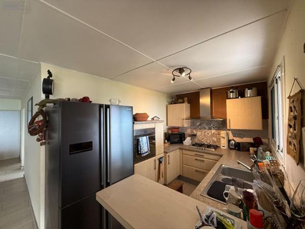 Maison à vendre à Les Trois-Bassins à la Réunion (97426), ref : 97424/191