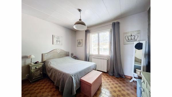 Trets - Maison T5 de163 m2 sur 4270 m² de parcelle