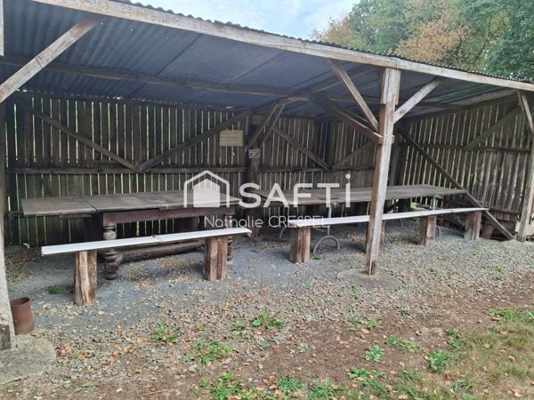 TERRAIN DE LOISIRS AU CŒUR D’UN AXE TOURISTIQUE MAJEUR