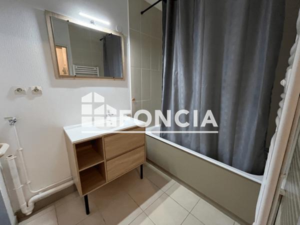Location Appartement 2 pièces 34.72 m² - RESIDENCE ATLANTIS - 22 RUE DES PRES FAUCHER Niort 79000