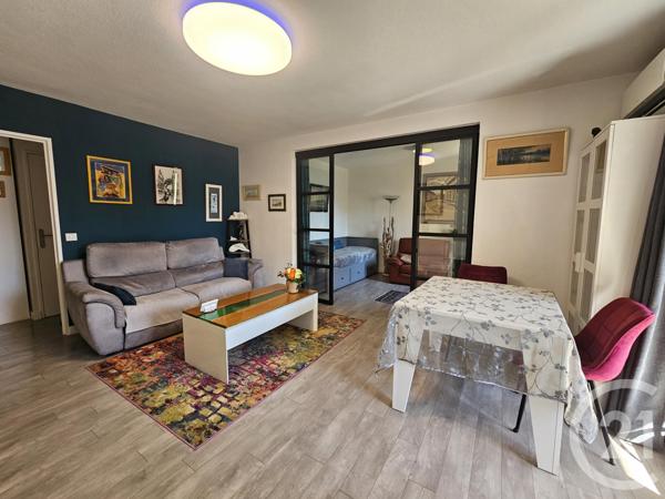 Appartement T3 à vendre  3 pièces - 67,43 m2 SIX FOURS LES PLAGES - 83