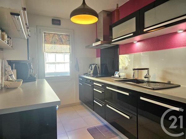 Appartement T3 à vendre  3 pièces - 67,43 m2 SIX FOURS LES PLAGES - 83