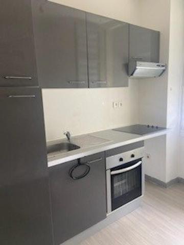 En rez de chaussée dans un immeuble de caractère en parfait état