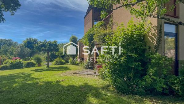 Vue Pyrénées et le centre du village à pied!