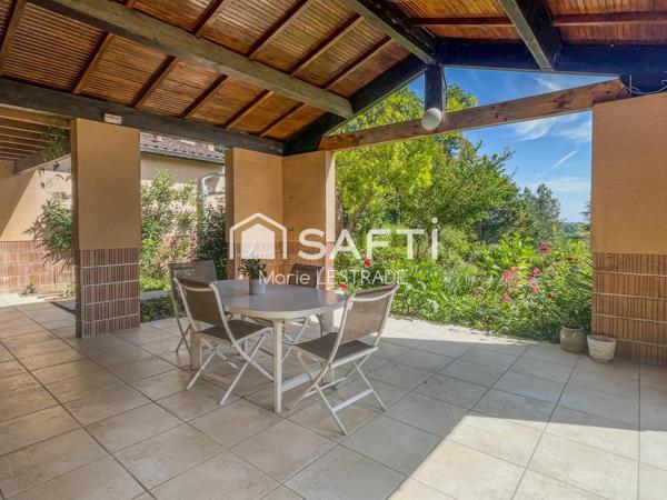 Vue Pyrénées et le centre du village à pied!