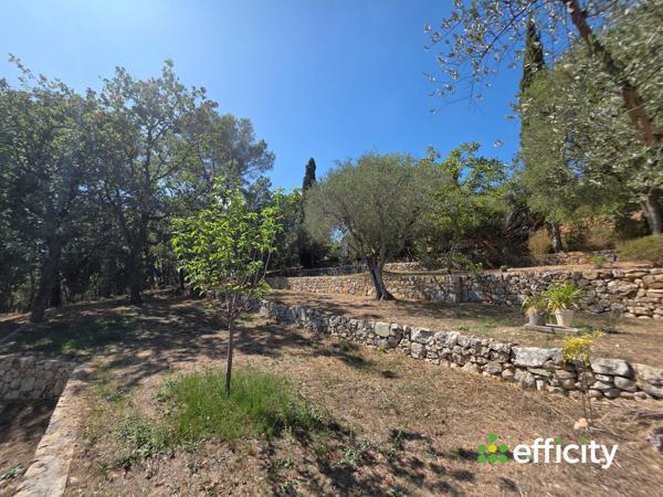Maison
         6 pièces
        - 130 m² Exclusivité 400 000 € *