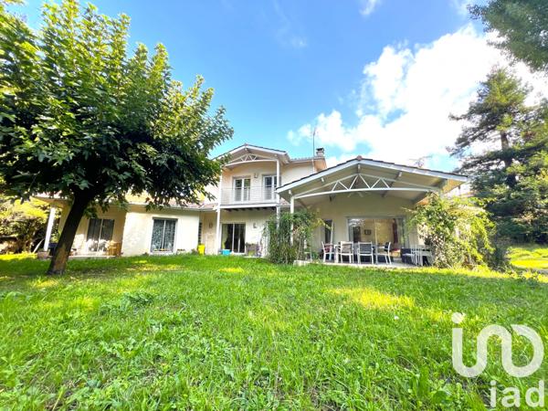 Maison à vendre 8 pièces 240 m² Sainte-Eulalie
