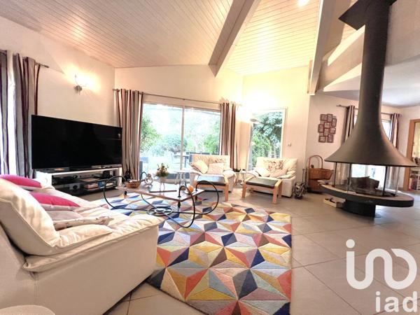 Maison à vendre 8 pièces 240 m² Sainte-Eulalie