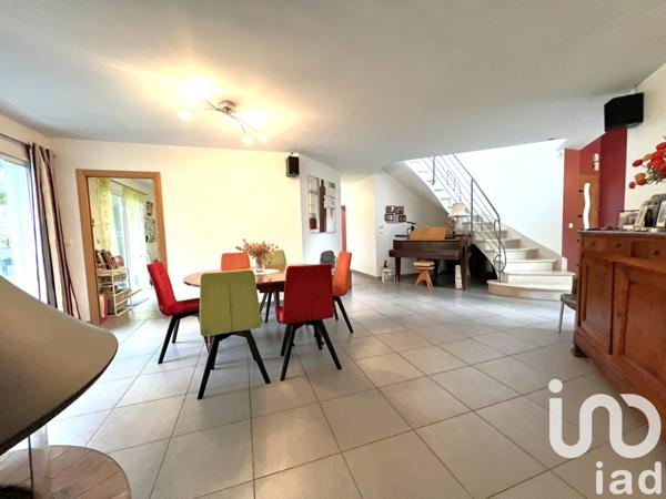 Maison à vendre 8 pièces 240 m² Sainte-Eulalie