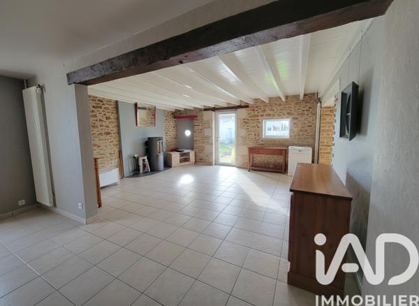 Maison à vendre 6 pièces 145 m² Valence-en-Poitou