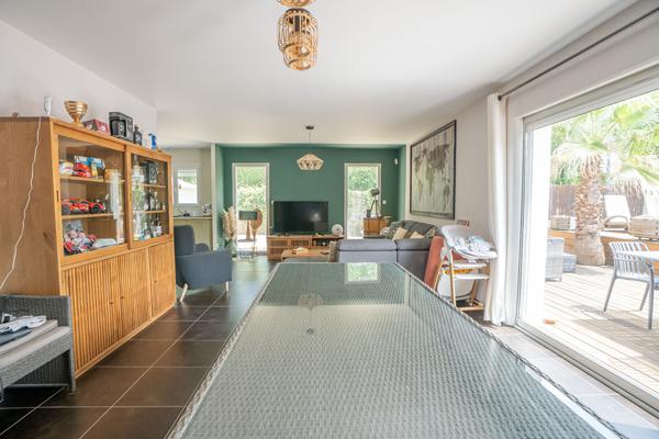 Maison Maison contemporaine - 3 chambres, bureau et garage 111 m²