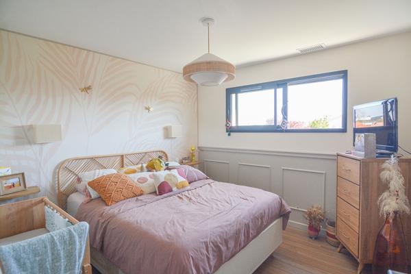 Maison Maison contemporaine de 2018 - 3 chambres avec garage - Quartier calme et résidentiel de "Corbiac" 105 m²