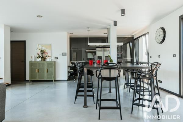 Maison à vendre 4 pièces 137,49 m² Saint-Xandre