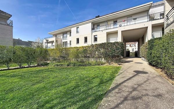 Appartement à vendre    3 pièces • 81,85 m2 Montigny-le-Bretonneux
