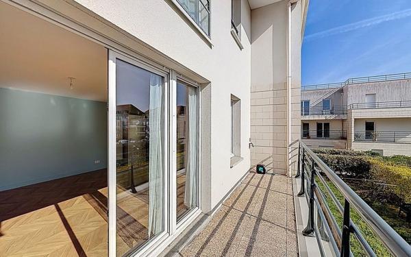 Appartement à vendre    3 pièces • 81,85 m2 Montigny-le-Bretonneux