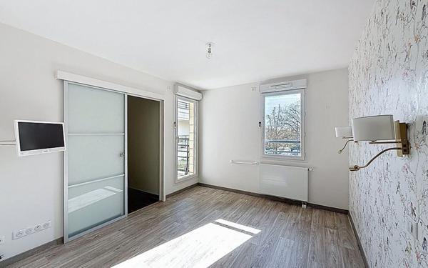 Appartement à vendre    3 pièces • 81,85 m2 Montigny-le-Bretonneux